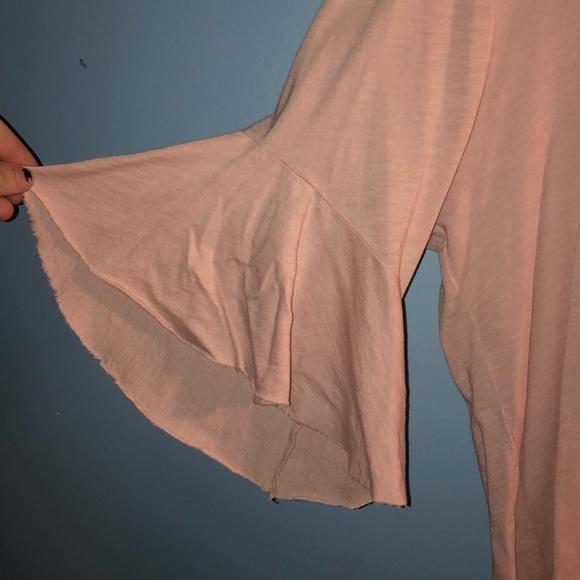 Soft pink blouse - Picture 2 of 3